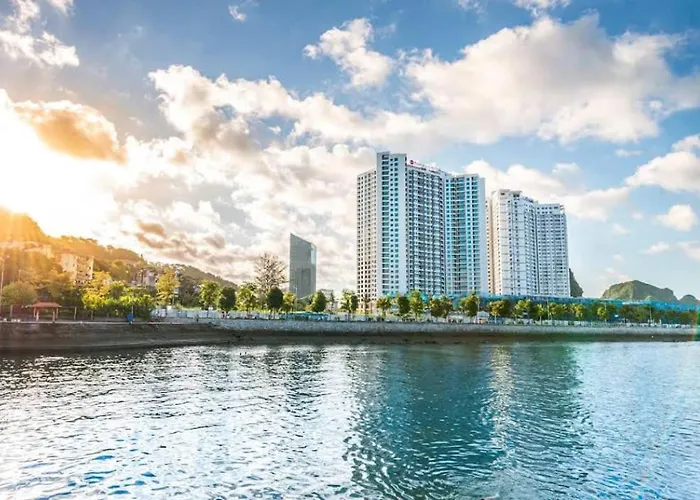 Sapphire Khách sạn 4*