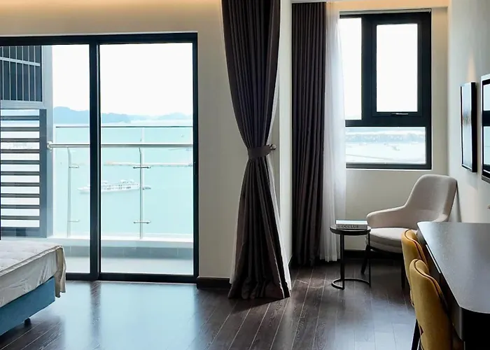 Khách sạn Sapphire Hạ Long